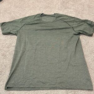 Lululemon Men's Green Striped Shirt
